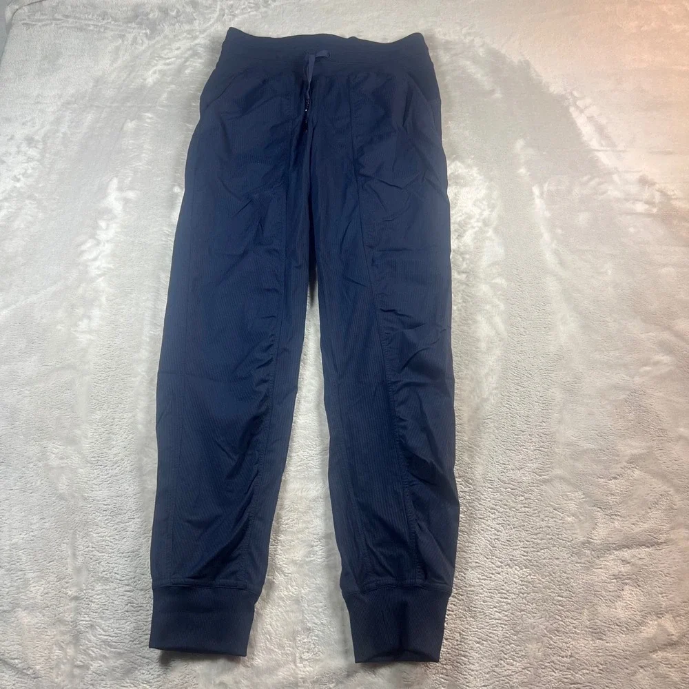 Lululemon Women's 4 Beyond‎ the Studio Jogger Navy Blue Pinstripe LW5ENMS